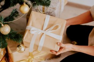 best grief gifts for someone grieving at Christmas